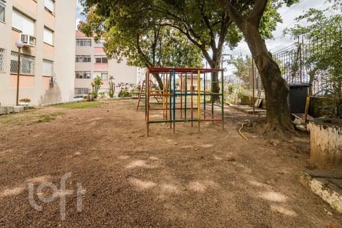 Image 37 - 242587